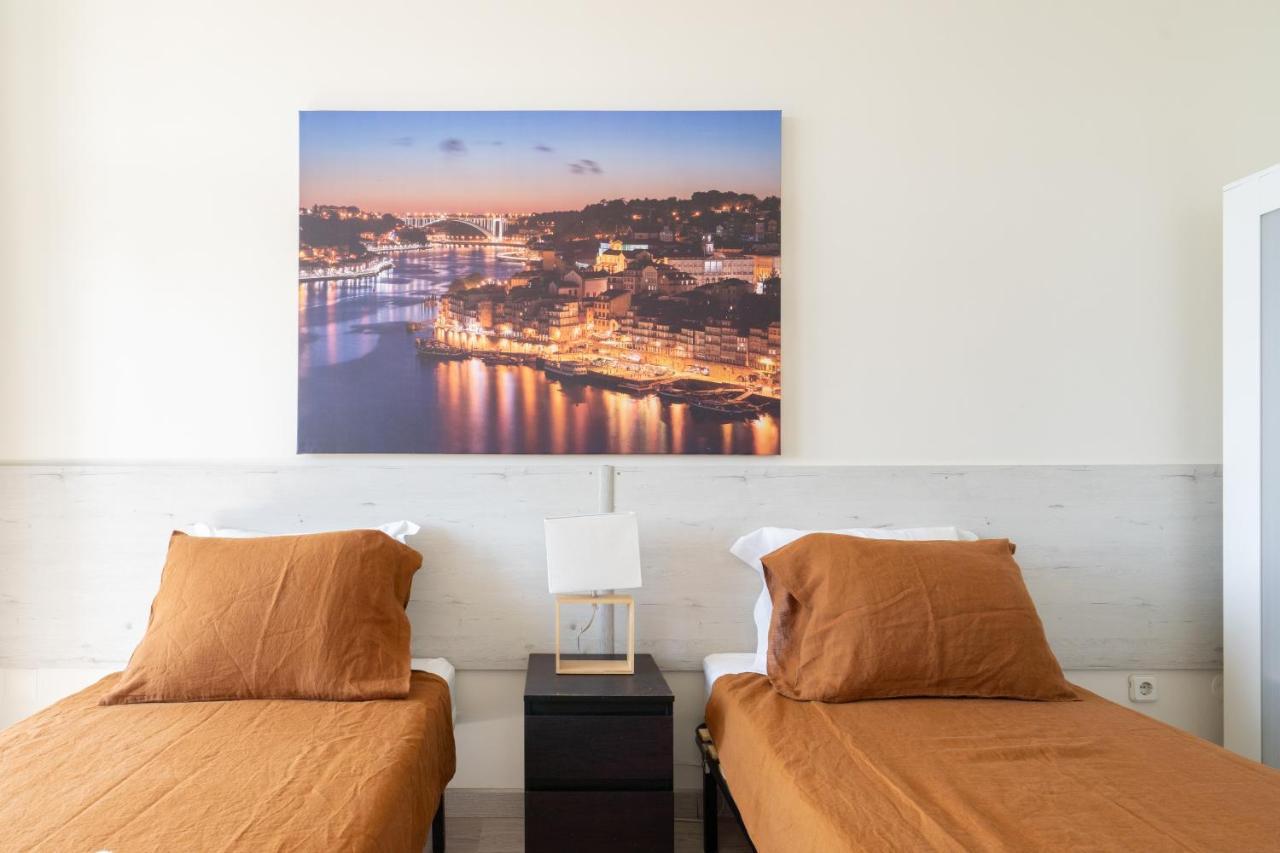 Cozy Sunny Flats By Hostwise Apartment Porto Exterior photo